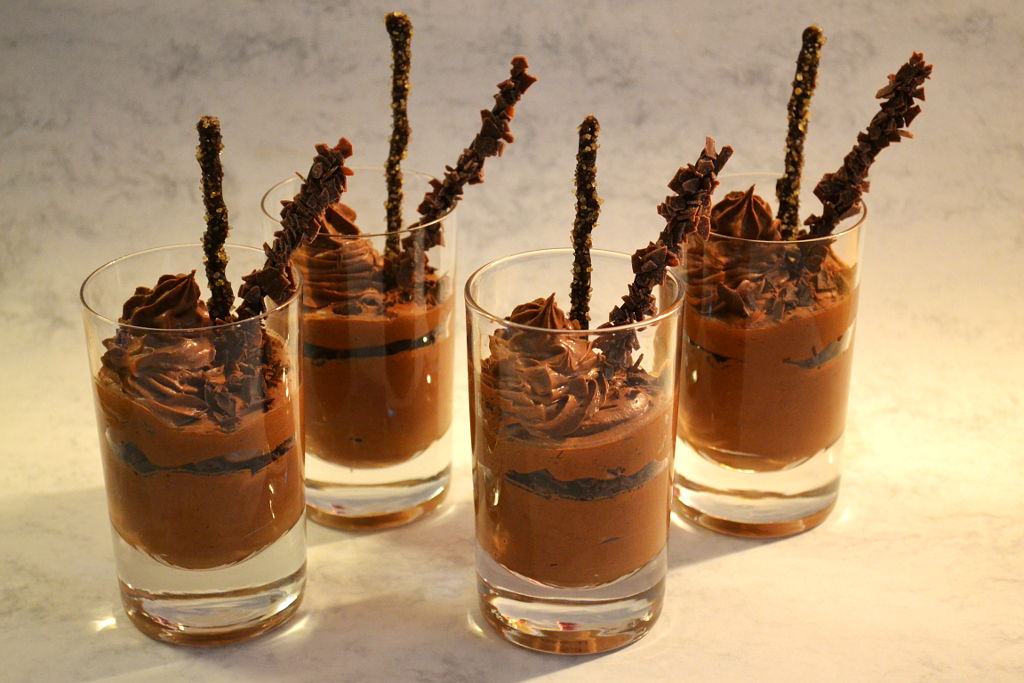 Schokolade Rum Dessert im Glas